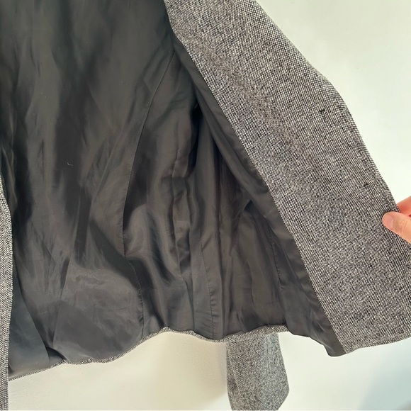 (SOLD) Italian Wool Blend Blazer Size Medium - Picture 14 of 16